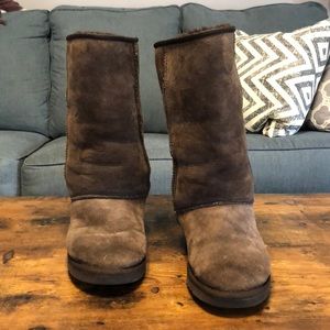 Women Ugg Tall Classic Chocolate Boot Size 9